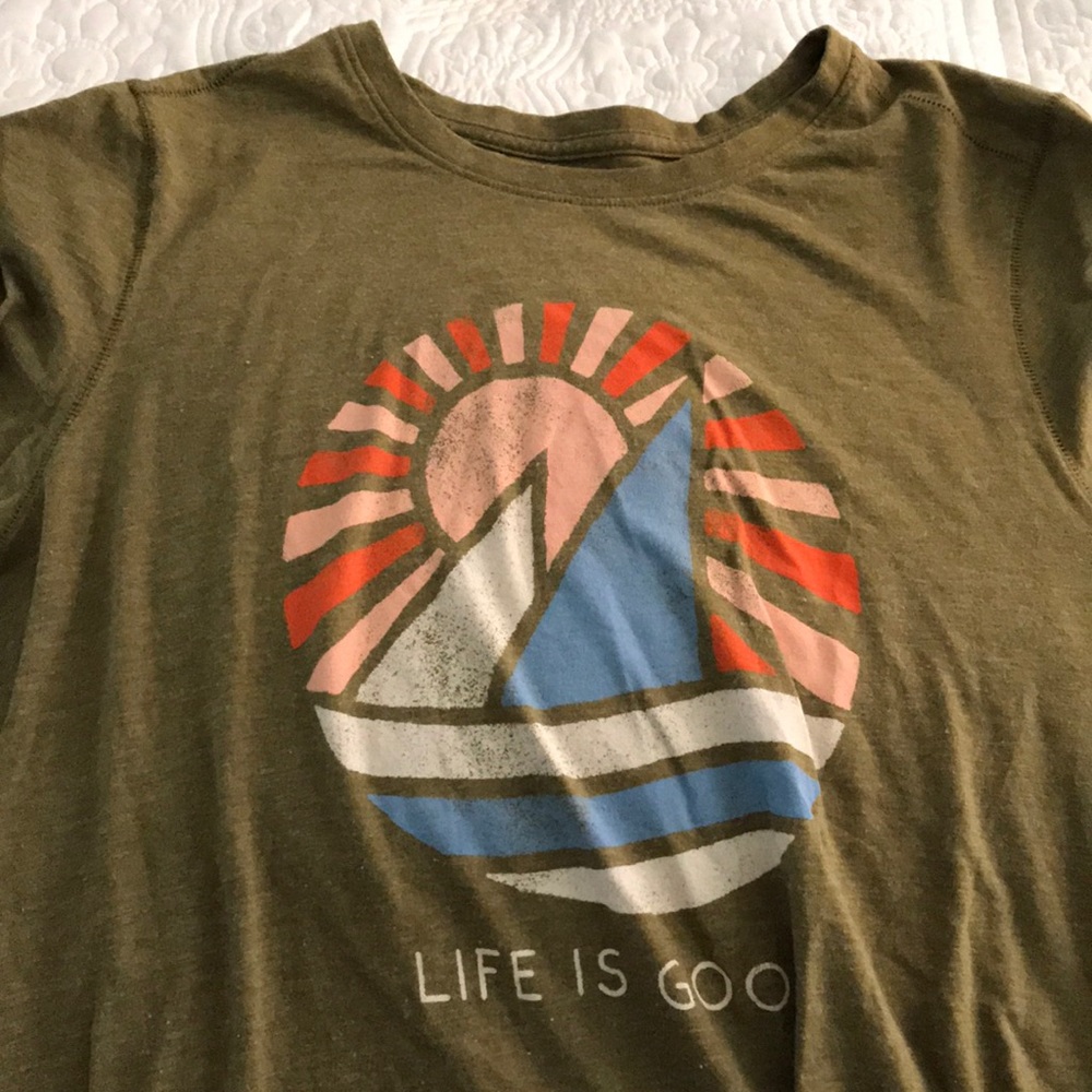 Women’s Life Is Good T-Shirt